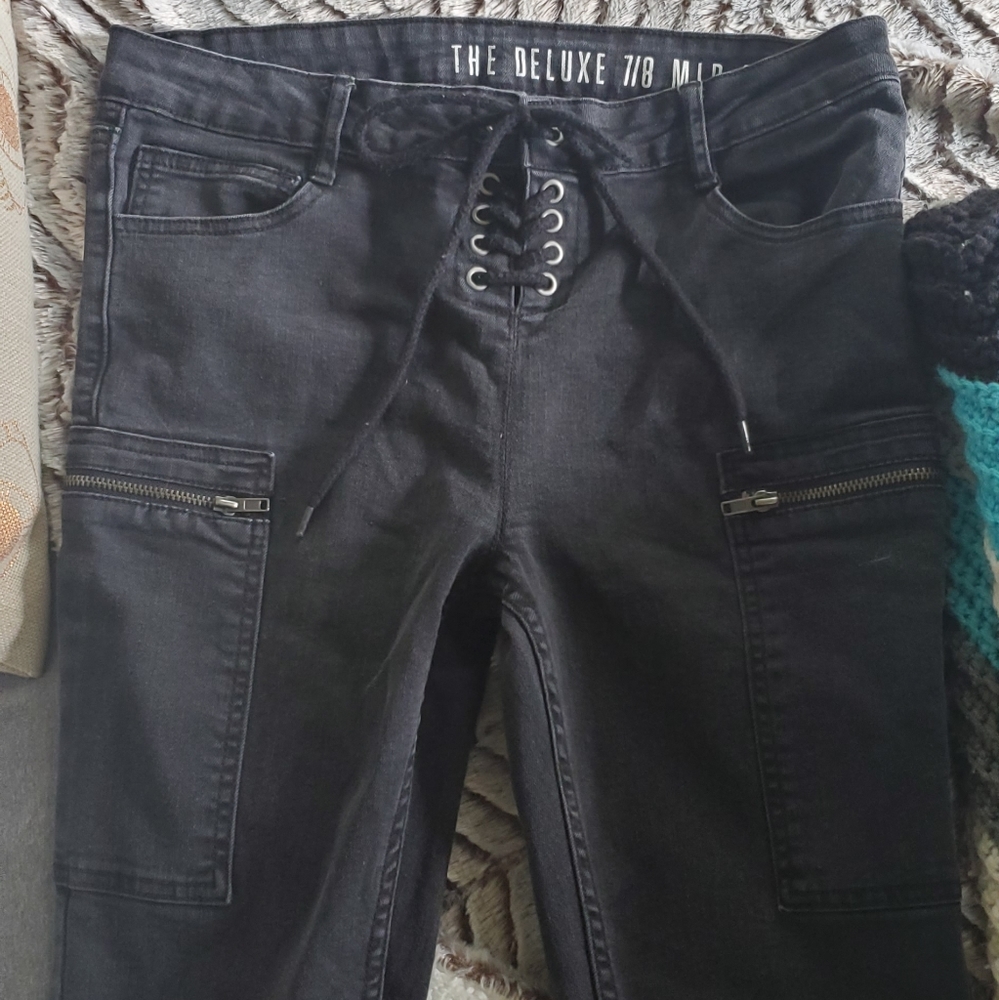 Tie Black Jeans